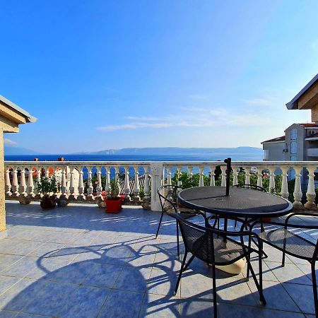 Apartman Tea Novi Vinodolski Esterno foto