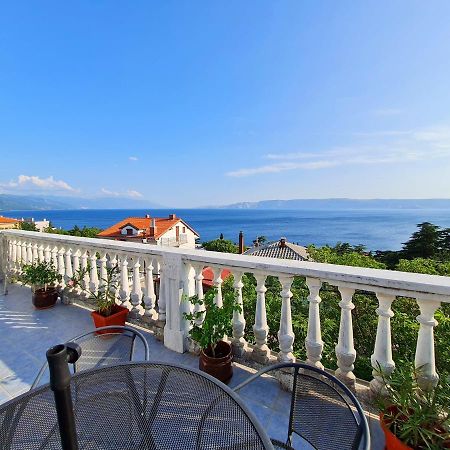 Apartman Tea Novi Vinodolski Esterno foto