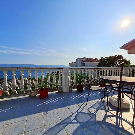 Apartman Tea Novi Vinodolski Esterno foto
