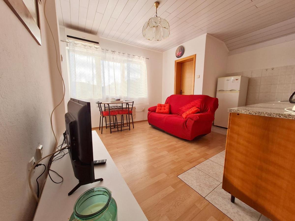 Apartman Tea Novi Vinodolski Esterno foto