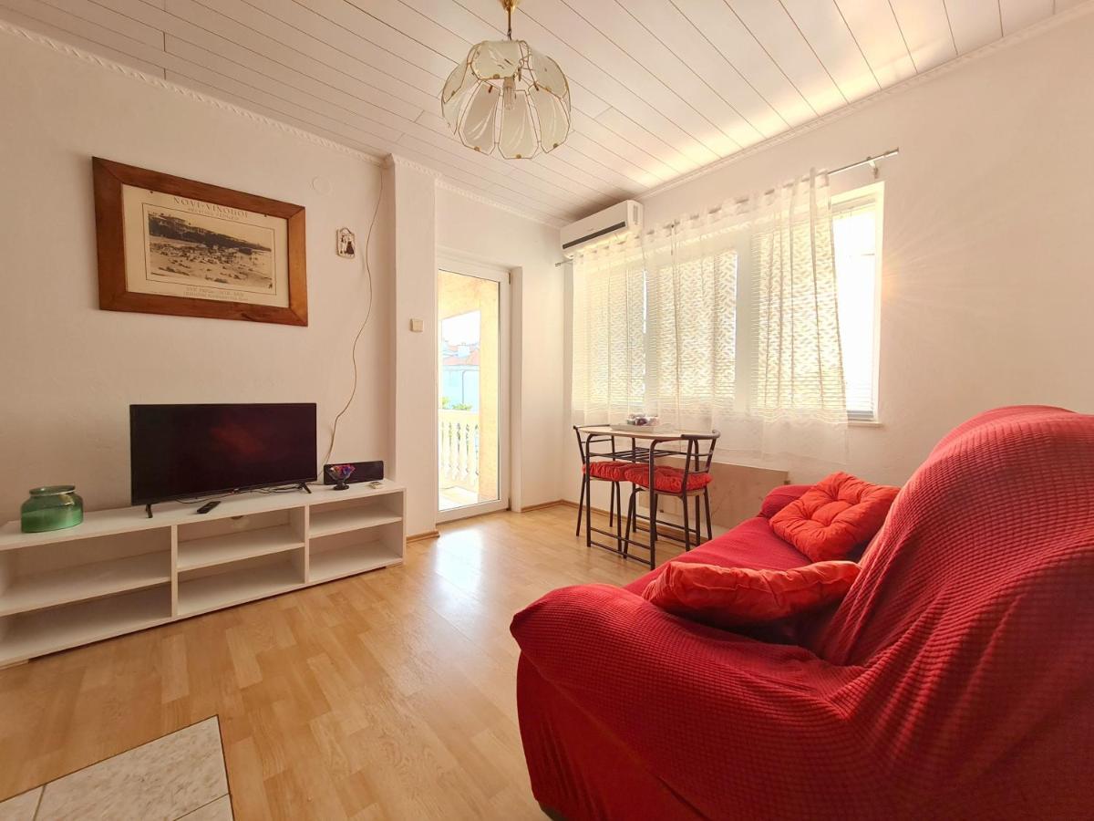Apartman Tea Novi Vinodolski Esterno foto